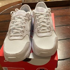 Nike Air Max———Accepting offers